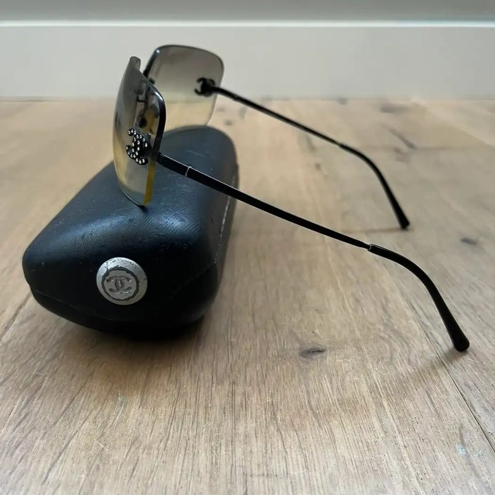 💯Auth Chanel 4017-D Rimless Swarovski double C Gradient Sunglasses BEAUTIFUL! - Picture 9 of 13